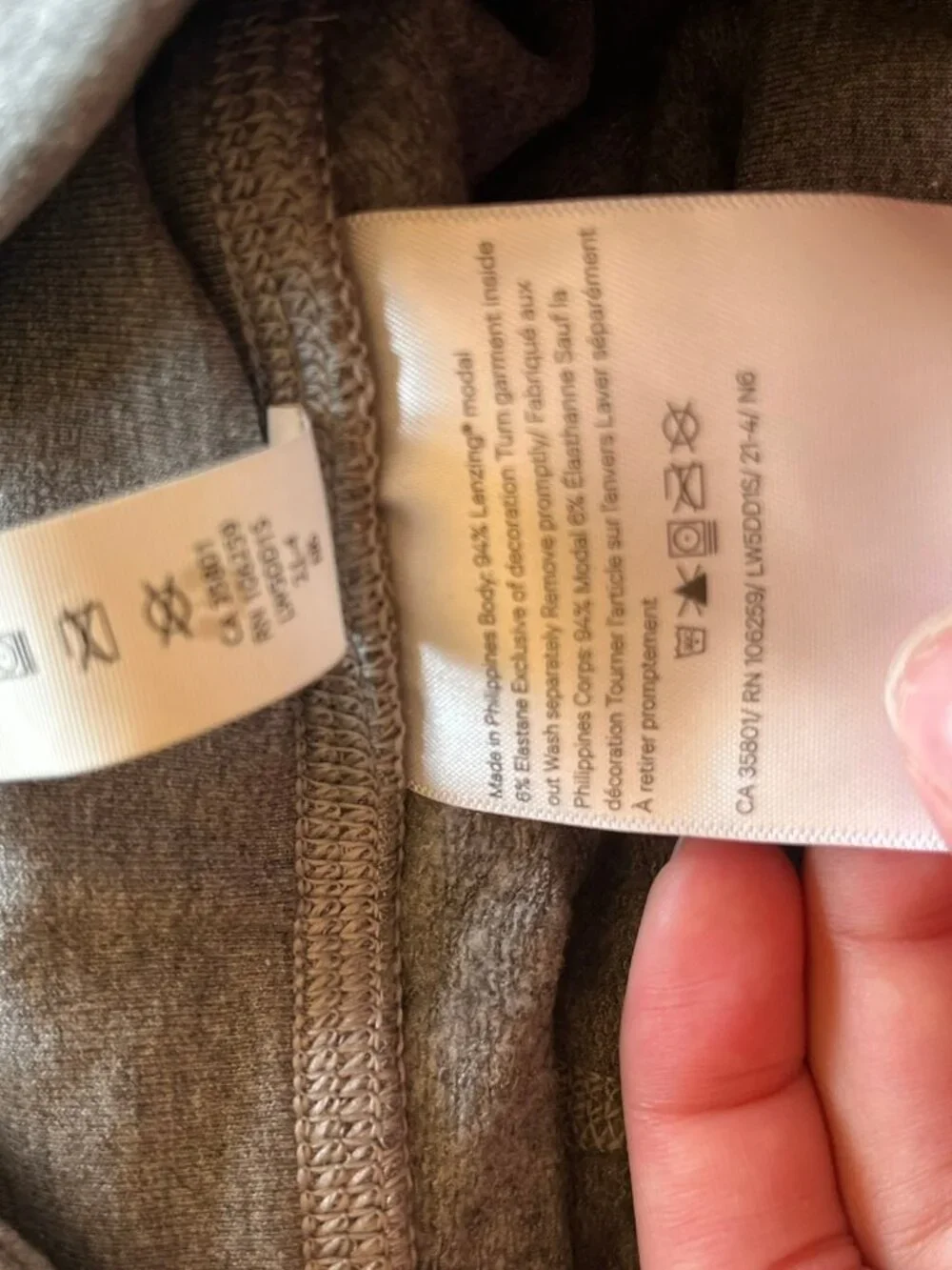 Lululemon Heathered Grey Cozy Knit Leggings Sz 2 Ribbed Ankle Cuffs
